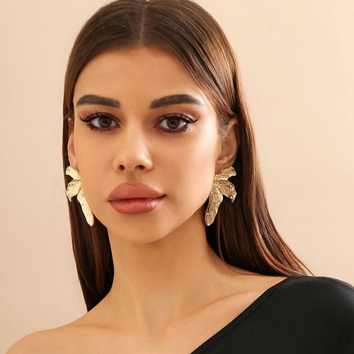 Pendientes de hojas de estilo retro frío, diseño de moda, pendientes de flores de metal.