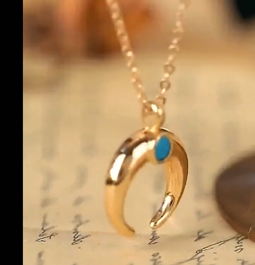Everyday Minimalist Half Moon Style Gemstone Pendant Gold Polished Women Chain Necklace Wholesale Jewelry