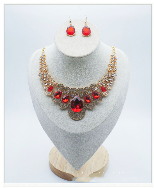Large gemstone necklace and earrings set European and American exaggerated temperament fashion sparkling diamond