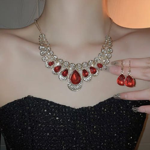 Large gemstone necklace and earrings set European and American exaggerated temperament fashion sparkling diamond