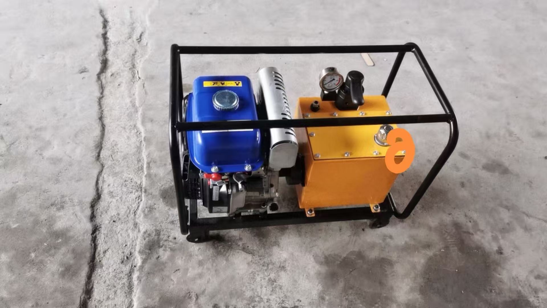 Ultra - High Pressure Hydraulic Pump