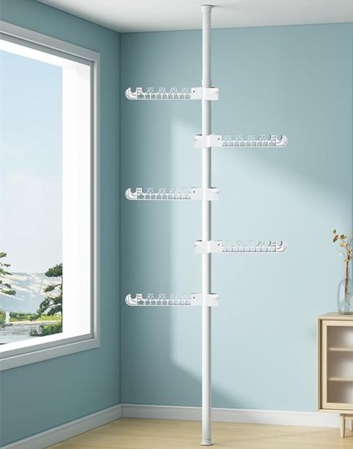 Freestanding clothes rack