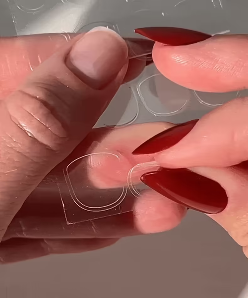 Your reusable 7-minute manicure for perfect nails at home!