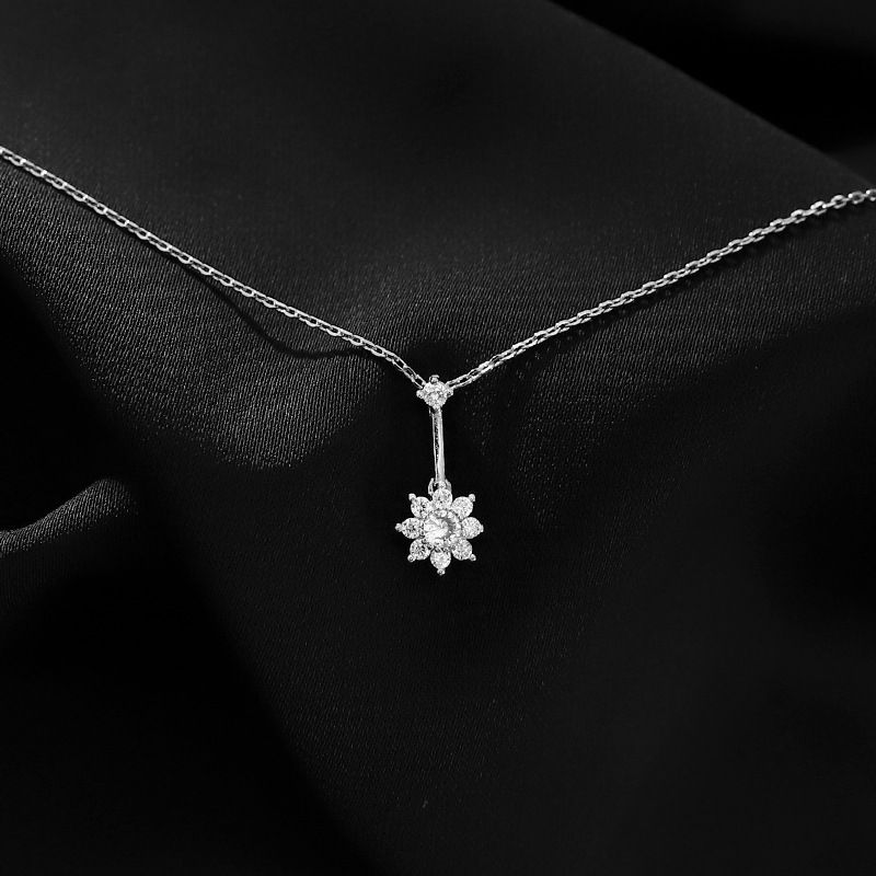 Simple 925 Sterling Silver Sun Flower Necklace Female Clavicle Chain Summer Beach Jewelry Women Exquisite Jewelry Accessories