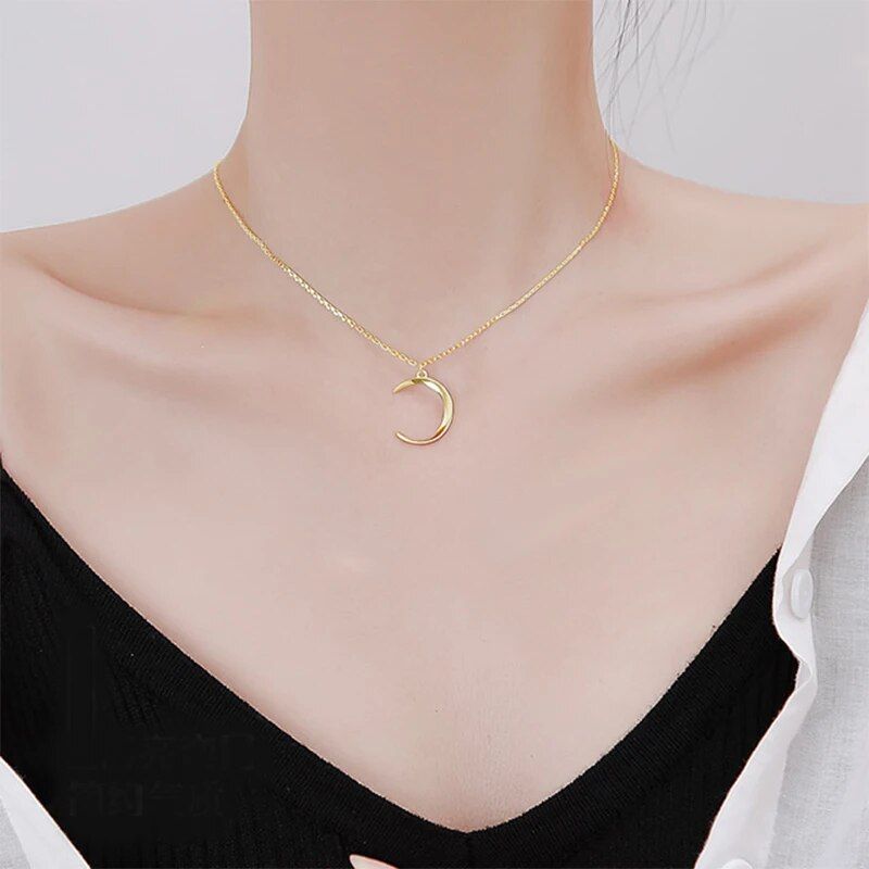 925 Sterling Silver Clavicle Chain Glossy Shiny Moon Pendant Female Simple Temperament Short Necklace Party Gift Jewelry