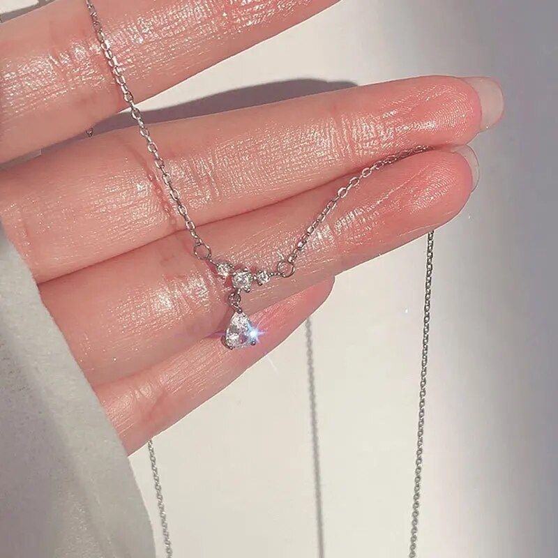 925 Sterling Silver Exquisite Droplet Zircon Pendant Necklace with Feminine Charm and Cute Collar Chain Fashion Item Jewelry