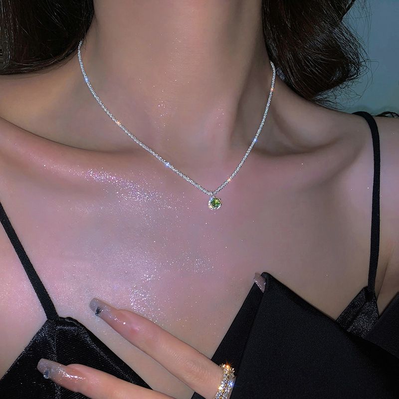 Fashion 925 Sterling Silver Sparkling Necklace Green Diamond Clavicle Chain Ladies High Jewelry Wedding Party Birthday Gift