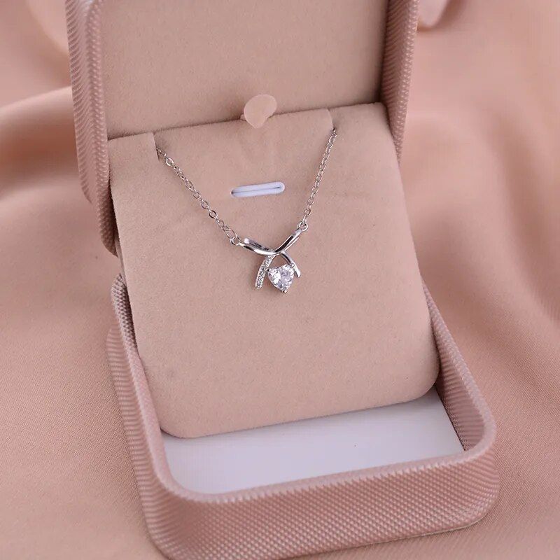 Fashion 925 Sterling Silver Heart Necklace Sparkling Zircon Heart Pendant Collar Chain Wedding Jewelry Accessories Party Gifts