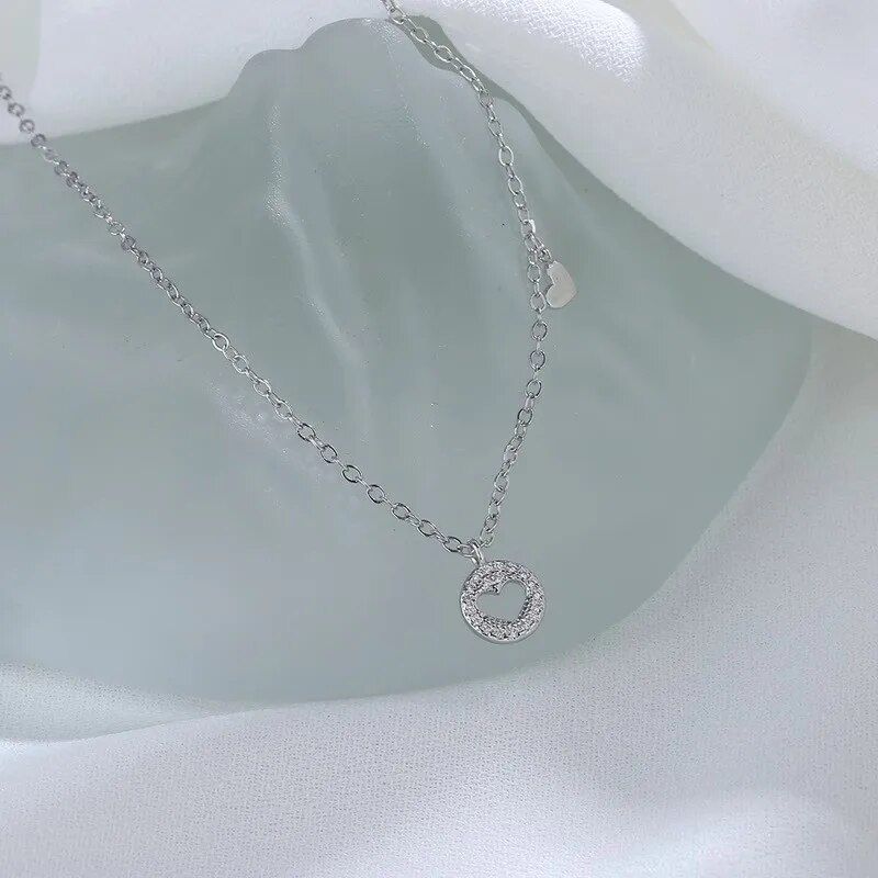 925 Sterling Silver Hollow Out Love Necklace Pendant for Women Fashion Round Card Heart Shape Sparkling Diamond Collar Chain