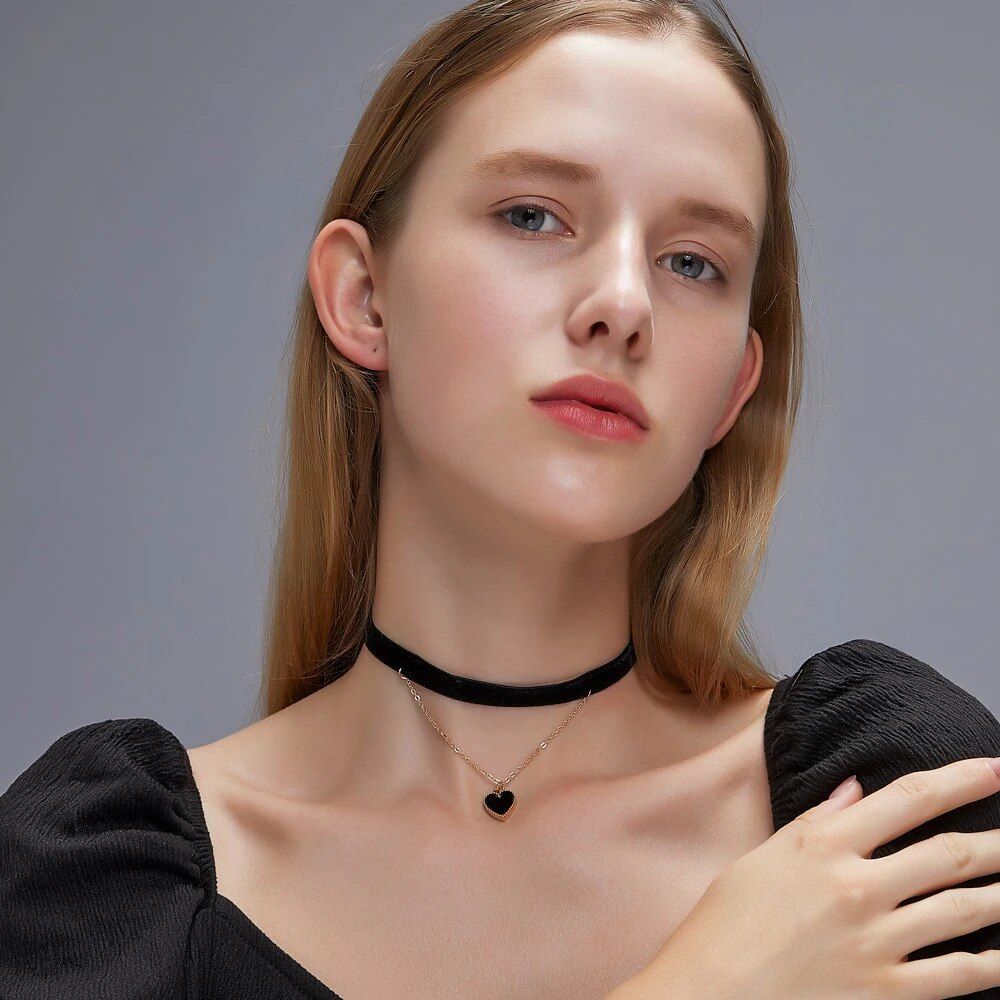 Fashion Korean Personality Velvet Choker Vintage Sexy Lace Necklace Double Love Pendants Gothic for Women 2024 Jewelry