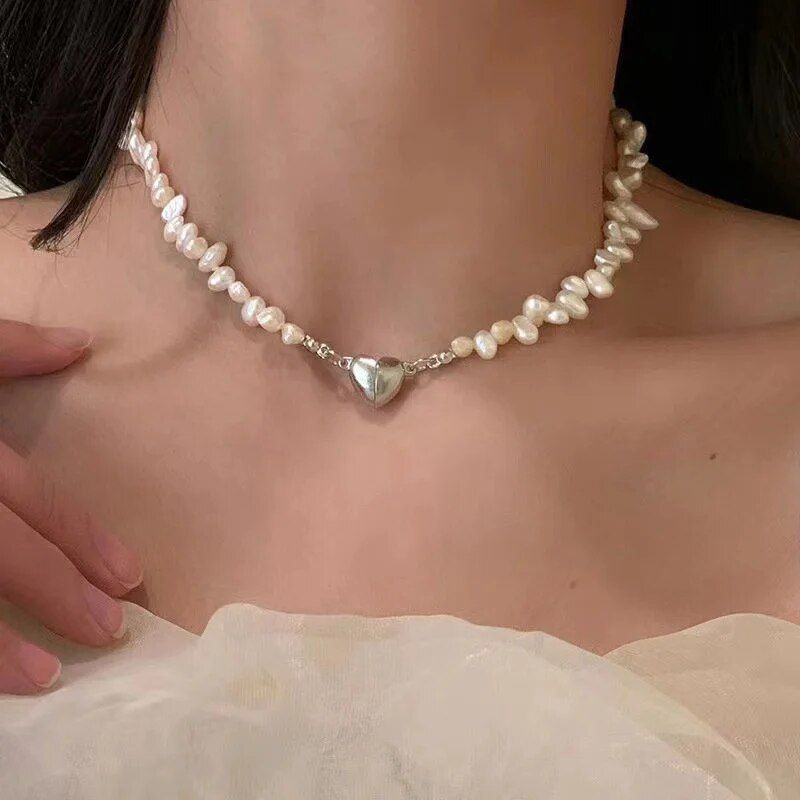 Korean Fashion Pearl Chain Choker Necklace for Women Girls 2024 Trend Jewelry Heart Pendant Necklace Bridal Engagement