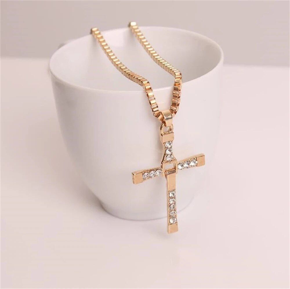 Cross Necklace Fast and Furious 8 Dominic Toretto Jewelry Classic Rhinestone Charms Cross Alloy Pendant Necklaces Men Gifts