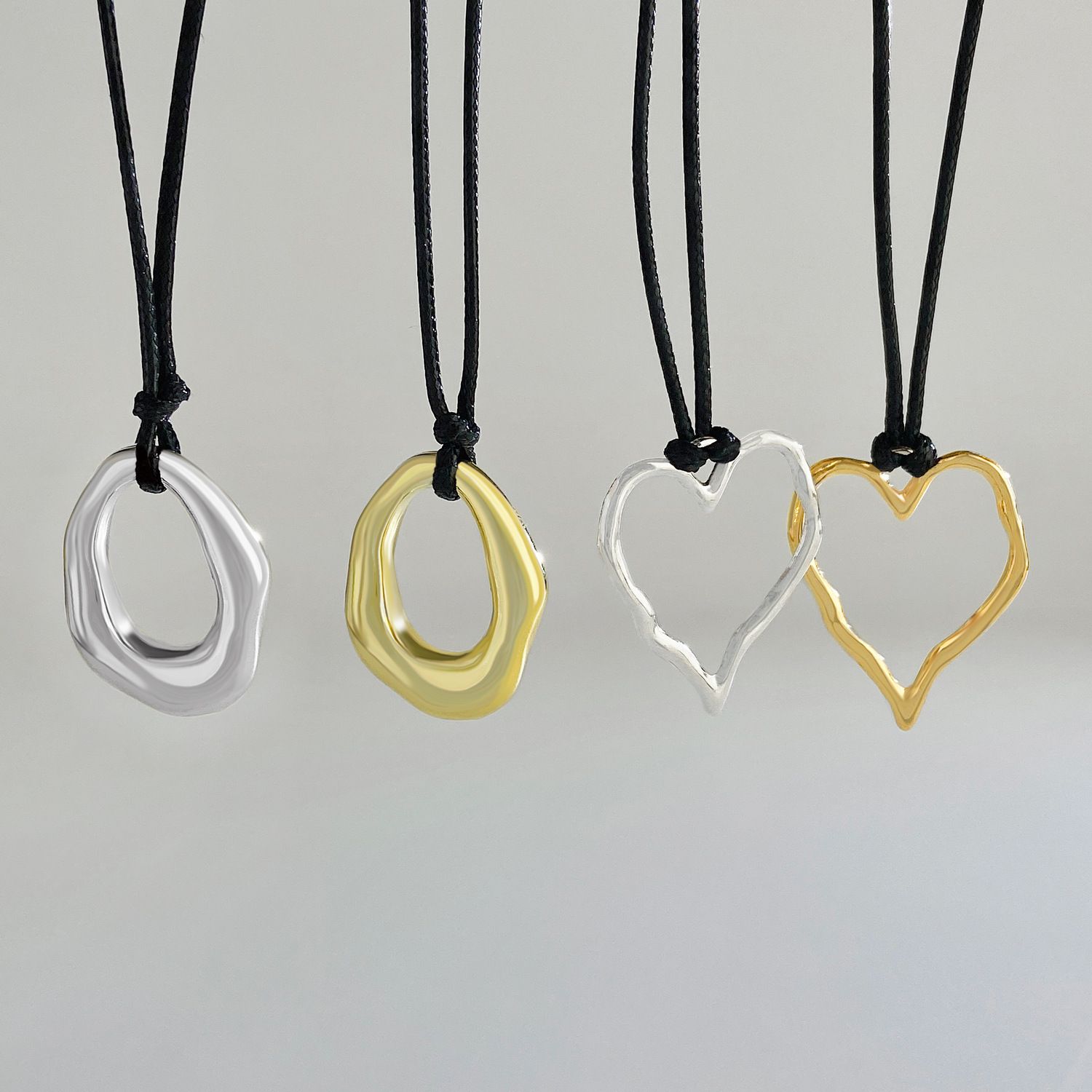 Creative Irregular Hollow Metal Pendant Necklace for Women Exaggerated Geometric Heart Wax Rope Chains Goth Jewelry Accessories