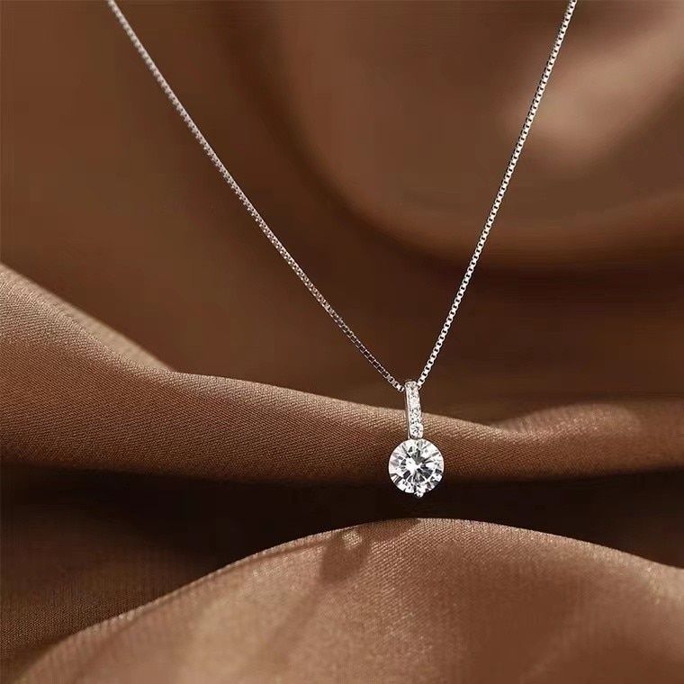 Necklaces for Women Zircon Water Drop Pendant Clavicle Chain Necklace Valentines Day Gift Wedding Party Jewelry