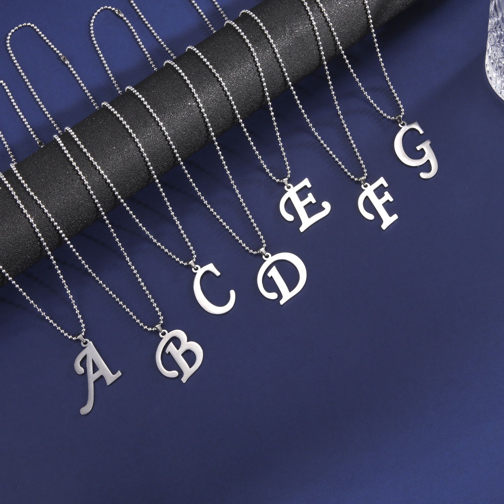 26 Letter Pendant Necklace Fashion Unisex A-Z Initials Stainless Steel Choker Clavicle Chain Jewelry Gifts