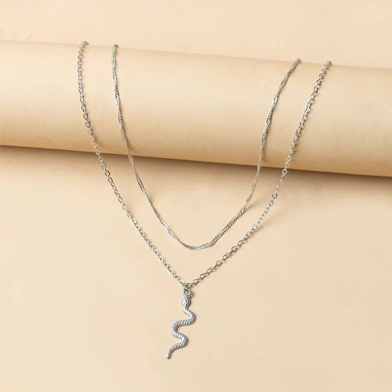 Retro Snake Pendant Necklace Punk Neck Chain For Women Men Trendy Gold Silver Color Necklaces Neck Jewelry Girls Party Gifts