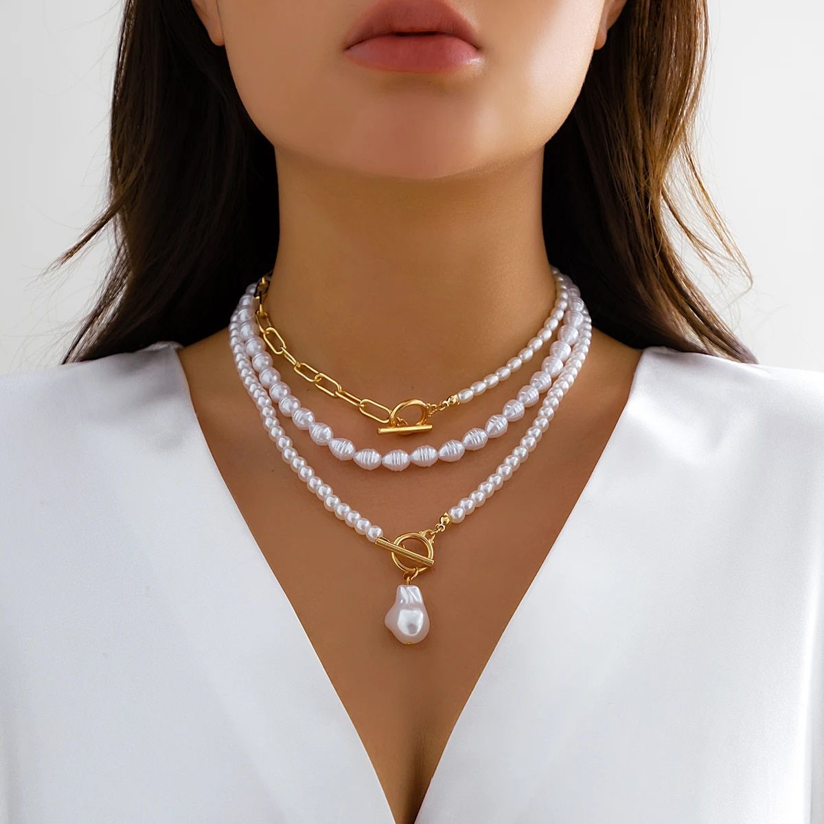 Ingemark Multilayer Imitation Pearl OT Buckle Pendant Necklace Women Wed Bridal Goth Bead Chain Y2K Accessories Neck Jewelry