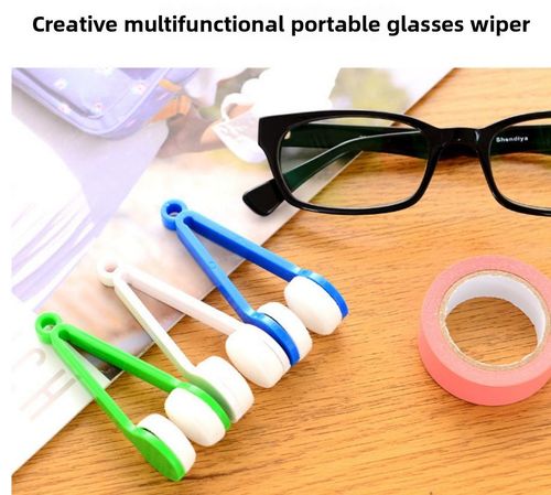 2-in-1 Portable Lens Cleaning Clip