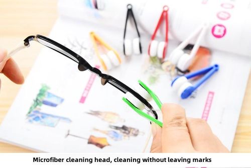 2-in-1 Portable Lens Cleaning Clip