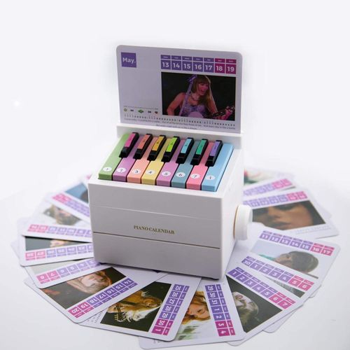 Swiftie 2025 Mini Piano Desk Calendar with 52 Playable Melodies Musical Gift for Kids Birthday and Anniversary Model Toy Style