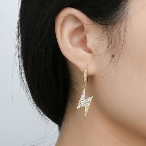 Duyizhao Hip Hop 18k Gold Plated Cubic Zirconia Lightning Earrings Hiphop Men and Women Ice Town Hoop Earrings