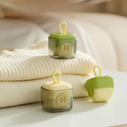 🎉 Buy 1 Get 1 FREE 🎁Reusable Mini Lint Remover Roller🔥