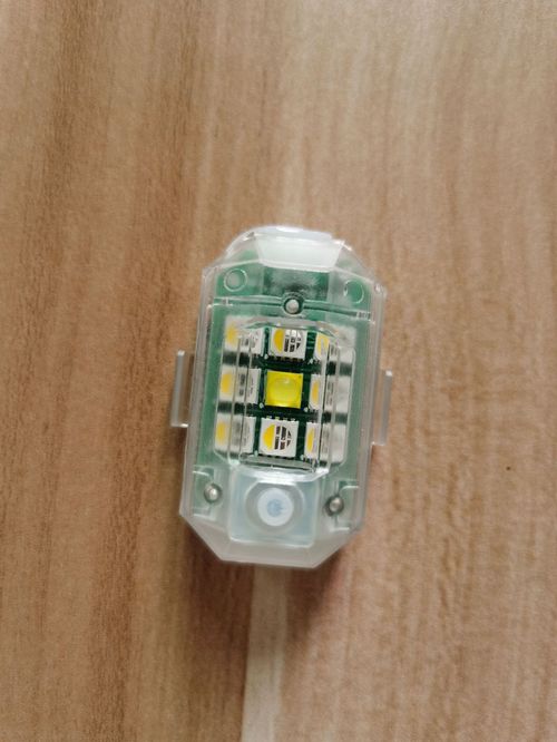 Luz Estroboscópica M3 LED Controlo Remoto, Luz de Voo Noturno para Drone, Moto, Carro e Bicicleta