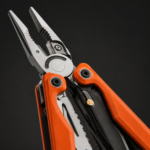 ✔️ MagnaCut® steel blade with thumb stud for one-handed opening ✔️ Full-size scissors — the largest cutting surface of any Leatherman plier-based multi-tool ✔️ Sculpted G10 handles with 3D topo grip for unmatched comfort and control ✔️ Bundled implement deployment for fast, intuitive access to essential tools ✔️ Color-pop accents and sleek finishes for a modern, elevated look