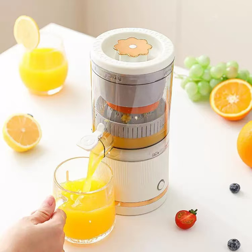 Electric Citrus Press with Direct-Pour Spout