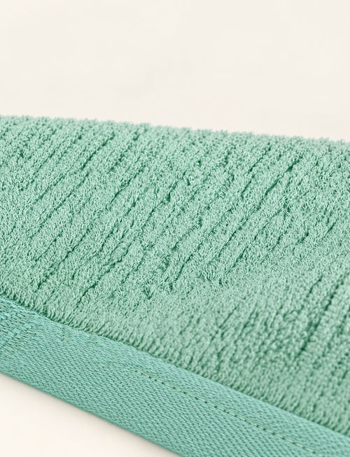 Mint Green Bamboo Fiber Towel | 34 × 70 cm