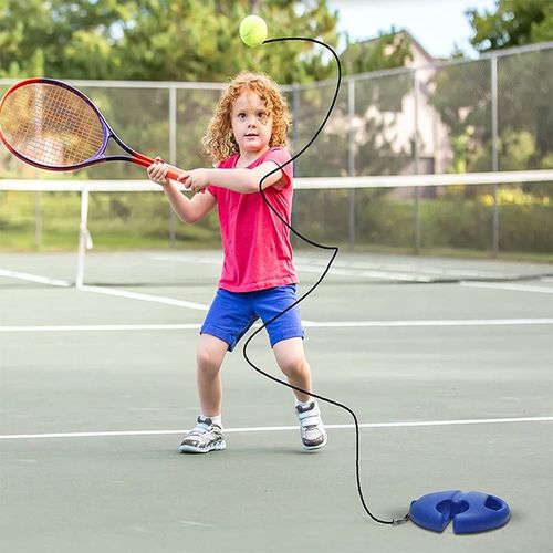 Tennis trainer, including a tennis base and rope set