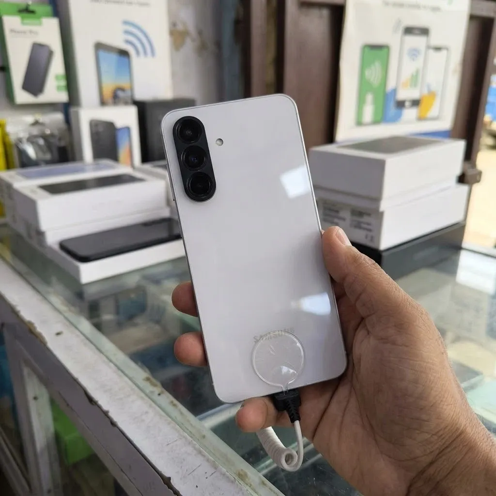 Brand new Dubai version Samsung Galaxy A56 5G Cell Phone, 256GB Smartphone, Unlocked Android, Large Screen, Long Battery Life, 2025