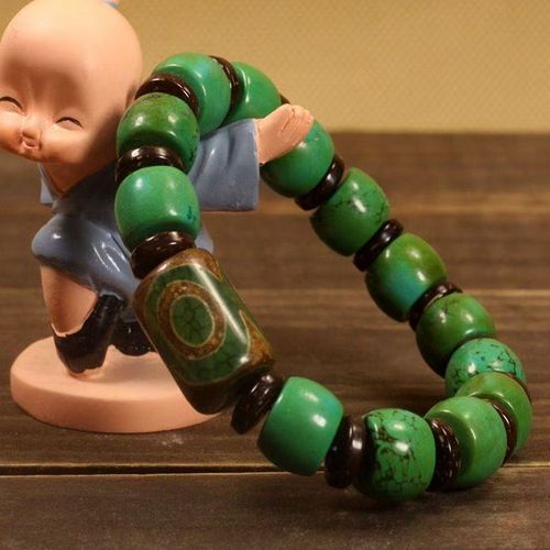 Three-Eyed Dzi Bead Bracelet