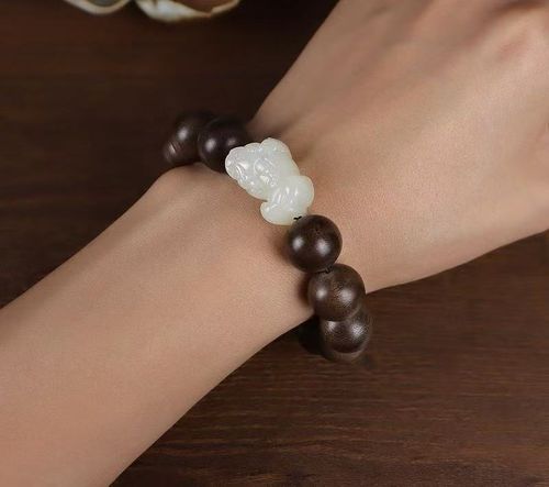 Agarwood & Hetian Jade Bead Bracelet