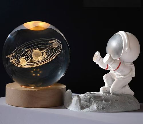（Surprise gift ） Style Star Universe Crystal Ball Light Wooden Base
