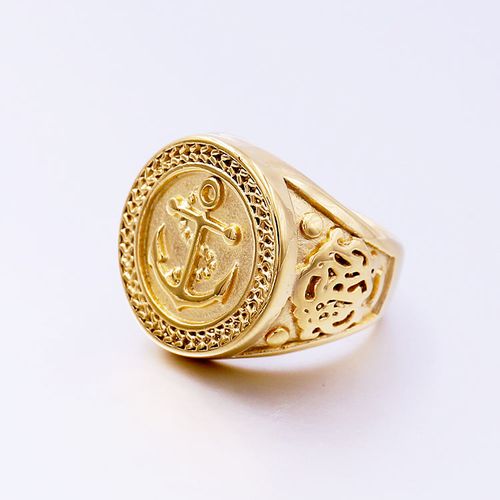 Best-Selling Punk Retro-Style Jewelry: 18K Gold Sovereign Men's Ring