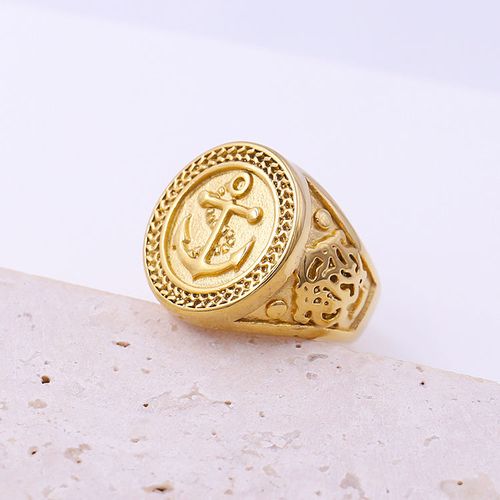 Best-Selling Punk Retro-Style Jewelry: 18K Gold Sovereign Men's Ring