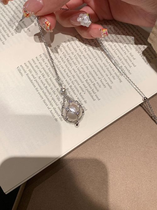 Light Luxury Mesh Pearl Necklace - Niche Design Detachable Collarbone & Sweater Chain