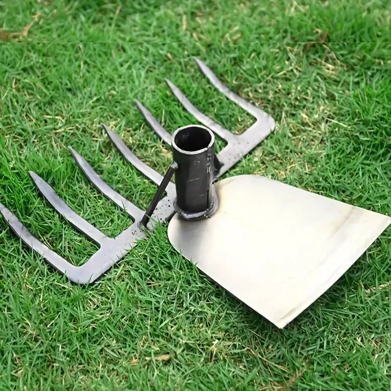 Râteau agricole à dents en acier