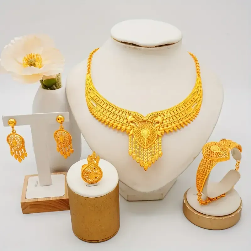 collier imitation or