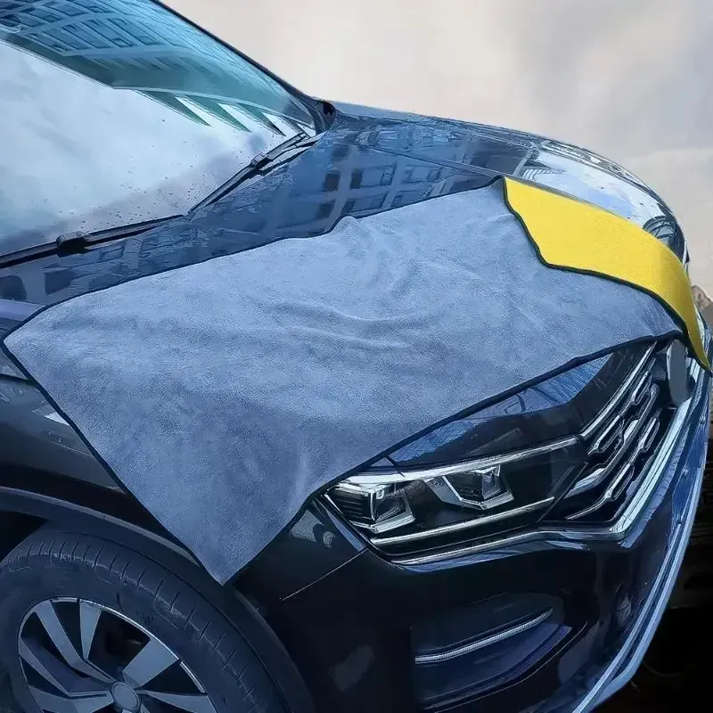 142 Serviette de voiture