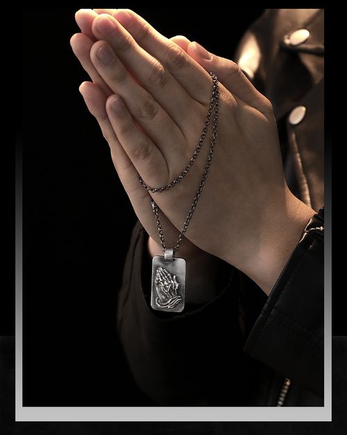 Praying Hands  Retro Personalized Silver-Plated Pendant Necklace