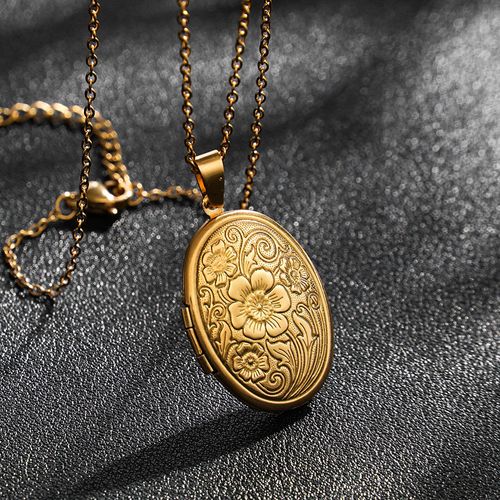 Retro Pattern Stainless Steel Golden  Box Customized Photo Frame Necklace