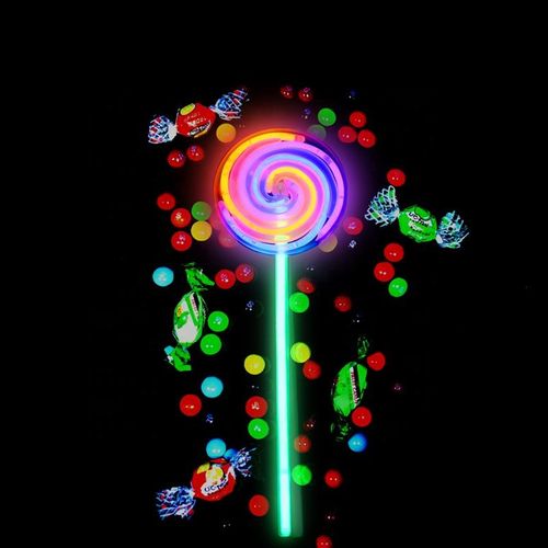 Glow Sticks: Toys for Easter and Christmas Gifts：Great deal—100 pieces