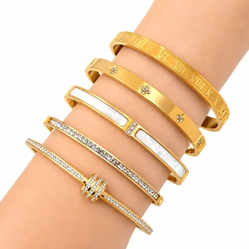 5PCS Waterproof Titanium Steel Bracelet Set for Women, Rhinestone Stackable Bracelets, Fashion Jewelry, Minimalist Elegant Wrist Bracelets for Everyday Wear