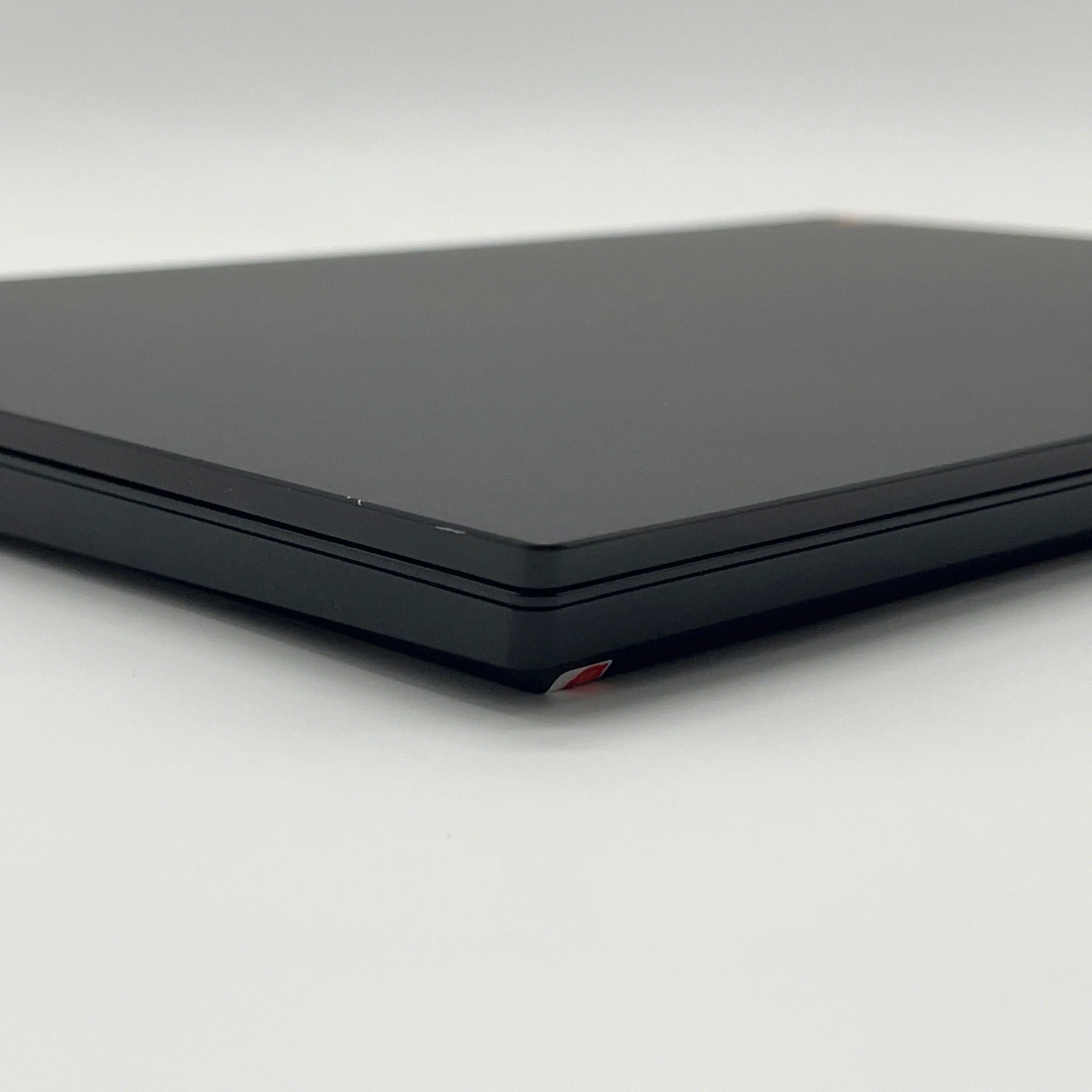 95% new and used Lenovo laptops E14