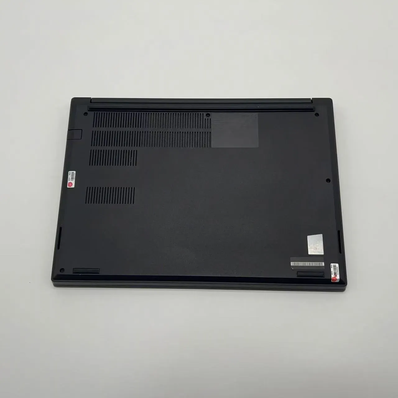 95% new and used Lenovo laptops E14