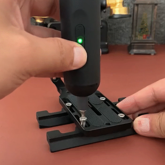 Household portable electric screwdriver set