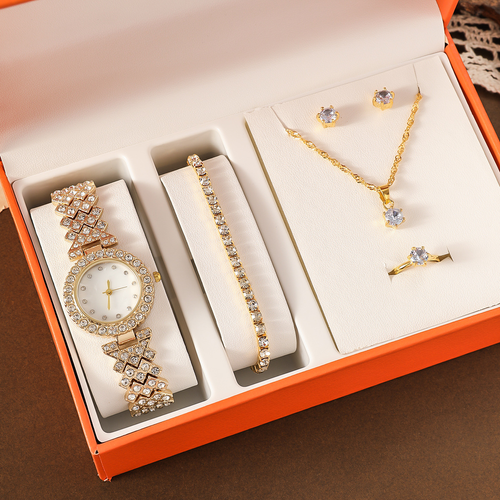 BEST SELLER🎁Moissanite Watch with Bracelet