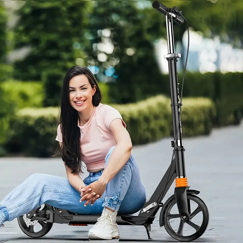 Foldable Two-Wheeled Skateboard With Dual Brakes And Widened Pedals - Perfect For Sports & Fitness Commuting!
